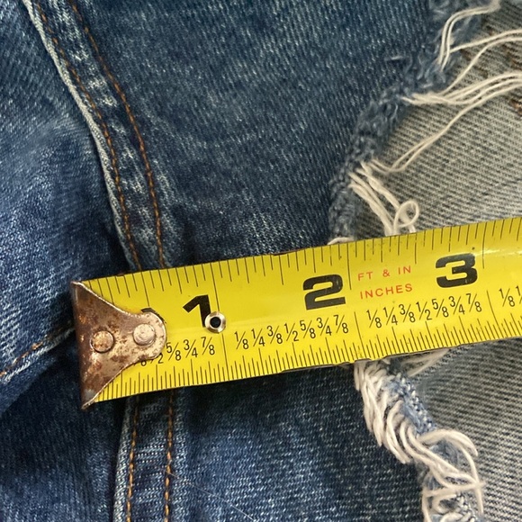 AGOLDE Parker Vintage Cut Off Short Lowkey Sz 27 100% Organic Cotton A026C-1141 - Picture 2 of 6